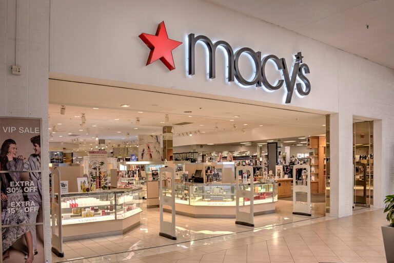 Texas Man Sues Macy’s and EssilorLuxottica for Wrongful Arrest via Facial Recognition