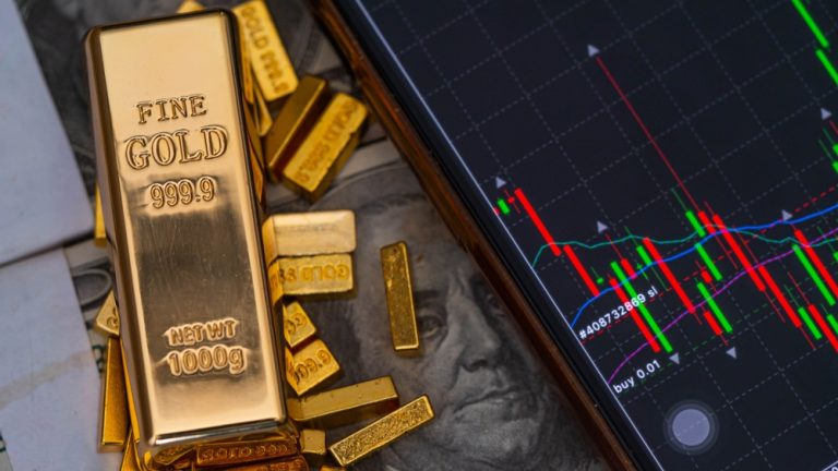 Gold Prices Hit Record Highs Despite Strong Dollar as Investors Await U.S. Election