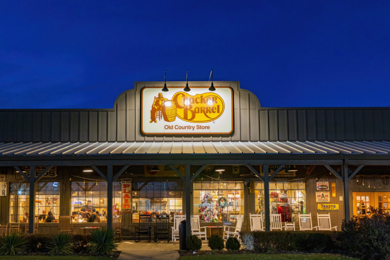 Cracker Barrel Unveils New Text-Only Logo