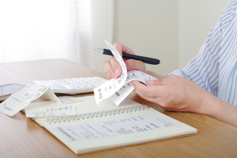 Powell Says Fed Faces Tough Balancing Act on Inflation