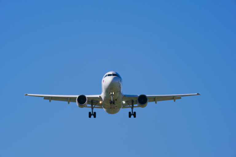 Airbus Shares Slide After New A320 Manufacturing Issue Emerges