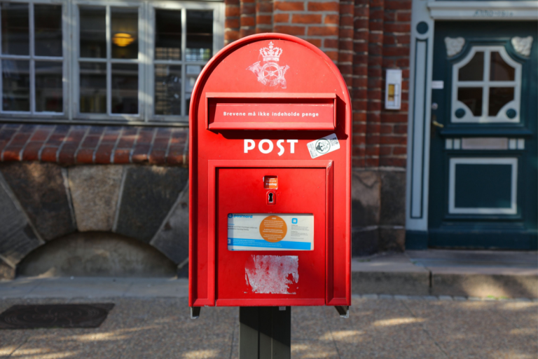 Denmark Delivers Its Last Letter as Mail Era Ends