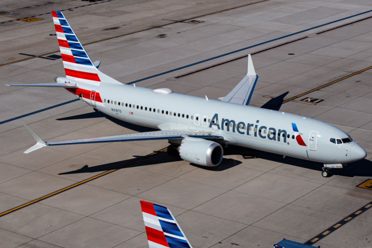 American Airlines Keeps Elite Status Spend Levels