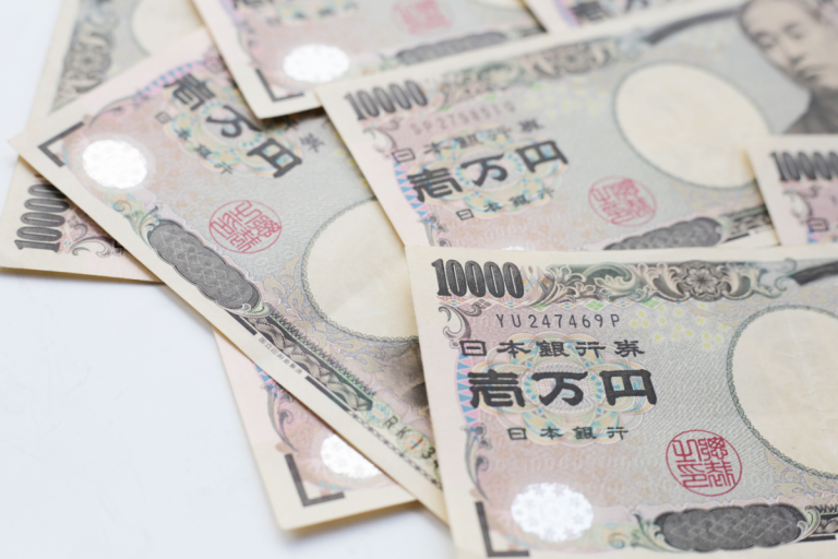 Yen surge fuels dollar slide amid intervention fears