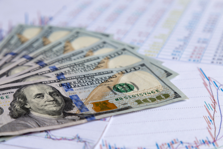 CBO Warns of Persistently High U.S. Deficits