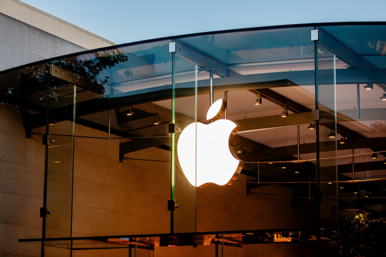 Apple Adds Agentic AI Coding Tools to Xcode