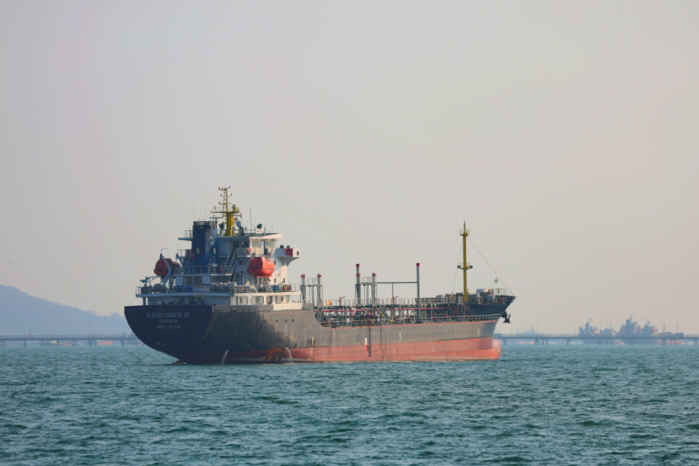 Asian Nations Strike Strait Deals with Iran